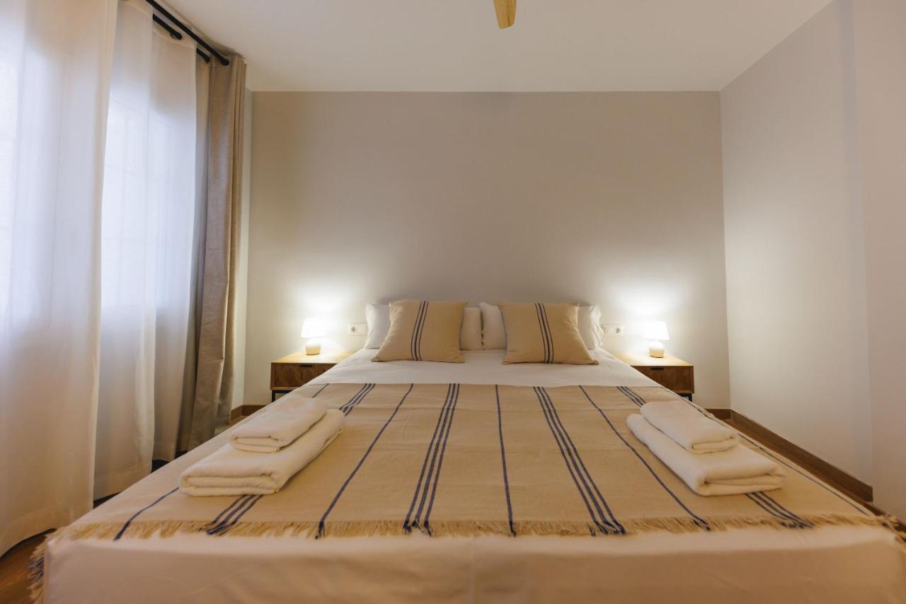 Bravissimo Figuerola, Spacious 3-Bedroom Apartment Girona Eksteriør billede