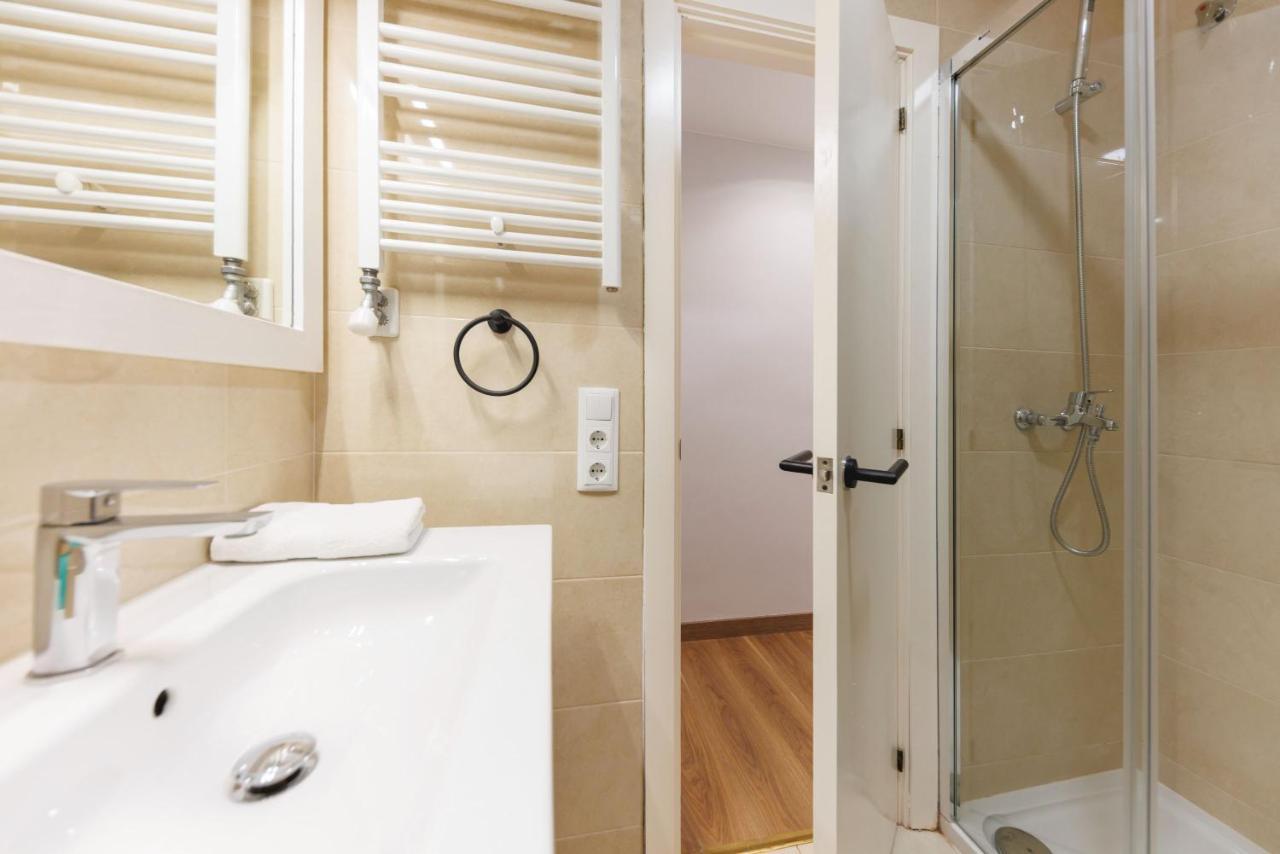 Bravissimo Figuerola, Spacious 3-Bedroom Apartment Girona Eksteriør billede