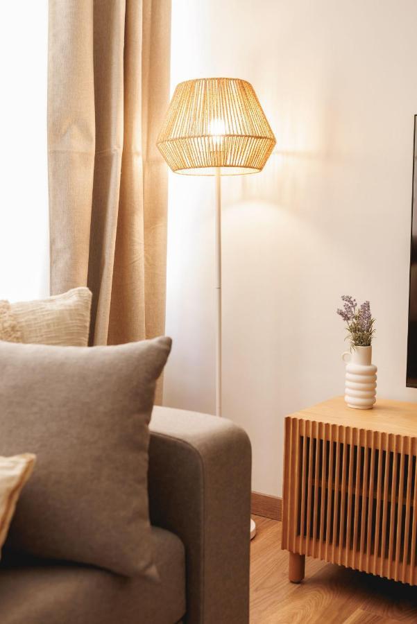 Bravissimo Figuerola, Spacious 3-Bedroom Apartment Girona Eksteriør billede