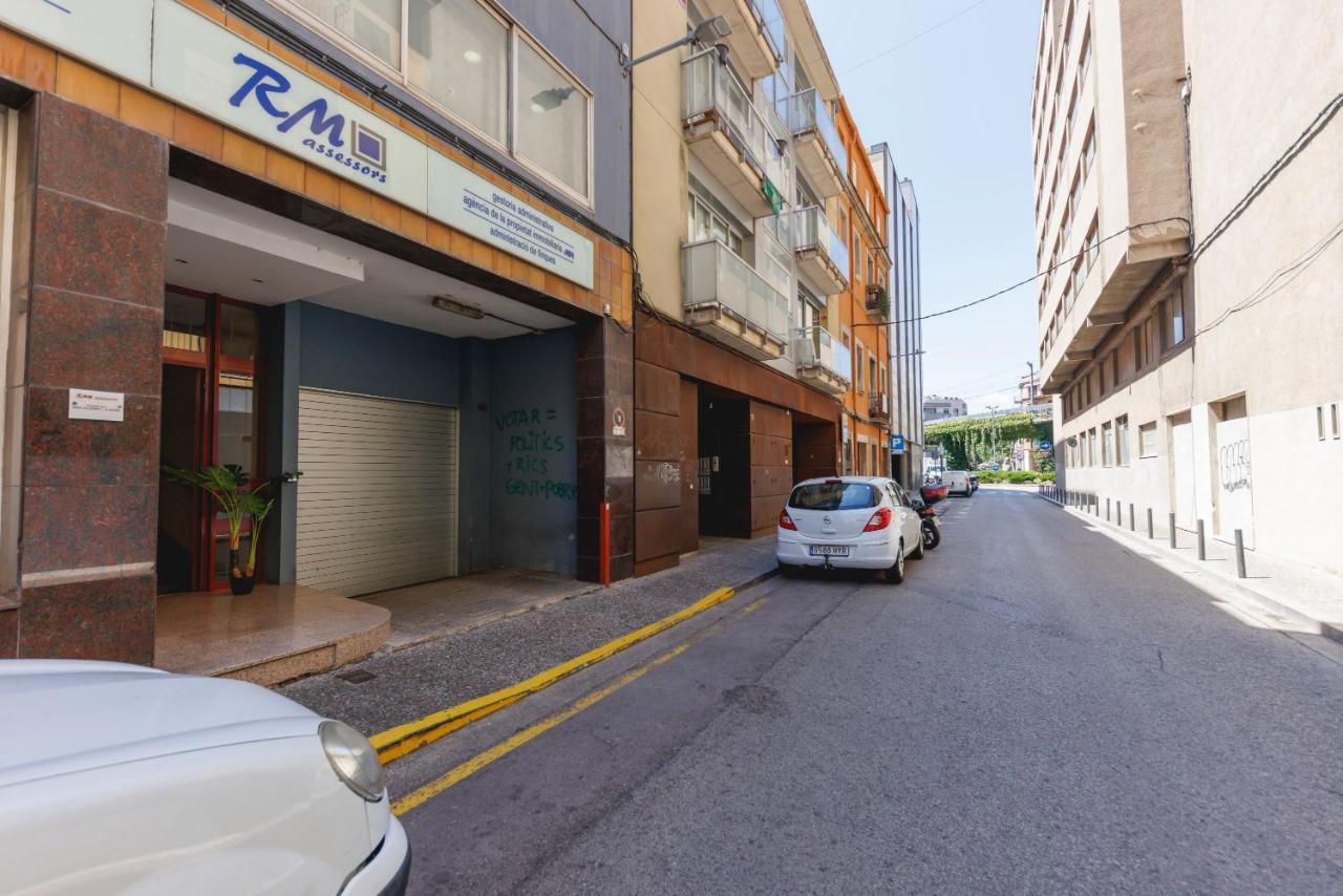 Bravissimo Figuerola, Spacious 3-Bedroom Apartment Girona Eksteriør billede